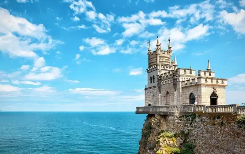  swallow s nest castle, crimea