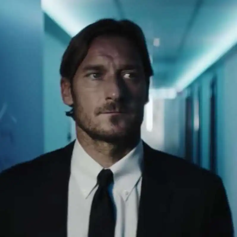 totti e de rossi nello spot della roma venom  2