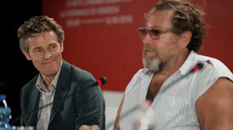 willem dafoe e julian schnabel