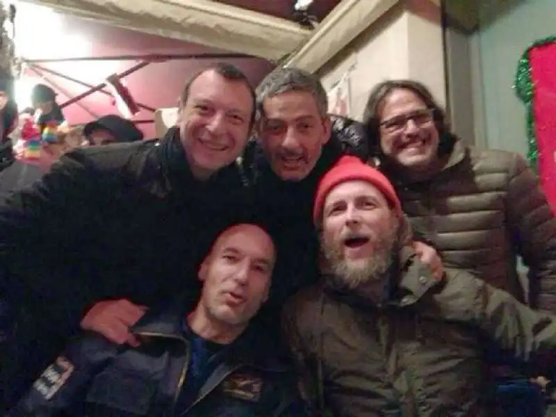 amadeus, parmitano, fiorello, jovanotti e baldini 