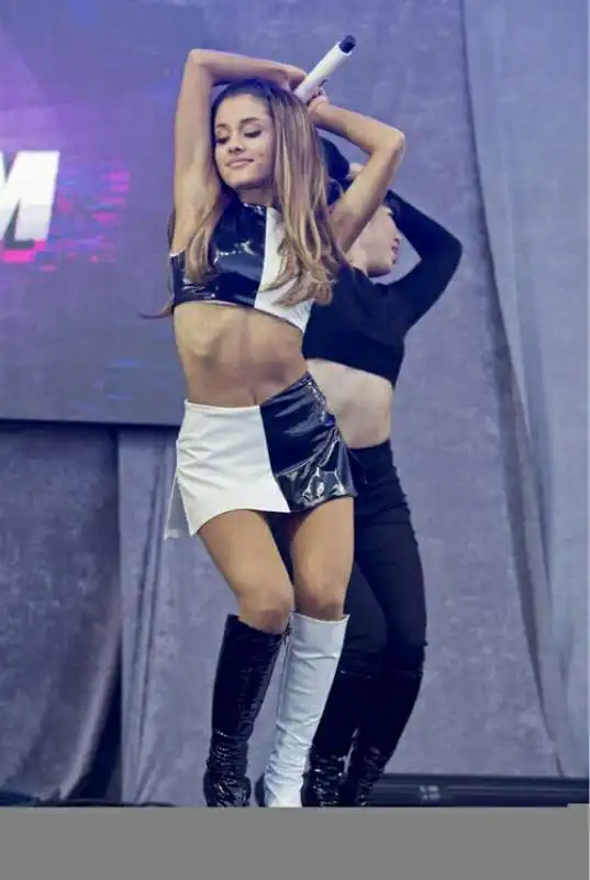 ariana grande 3