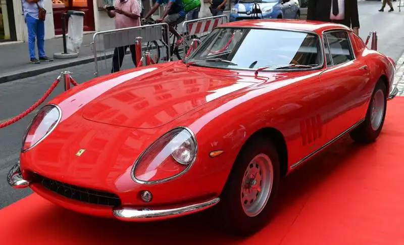 ferrari 275