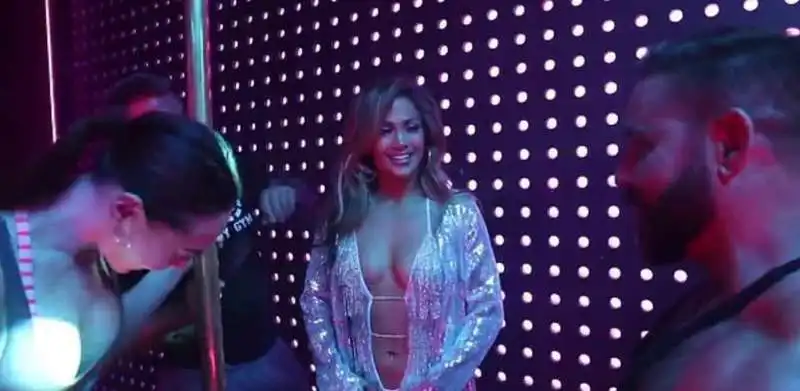 jennifer lopez in 'hustlers' 20