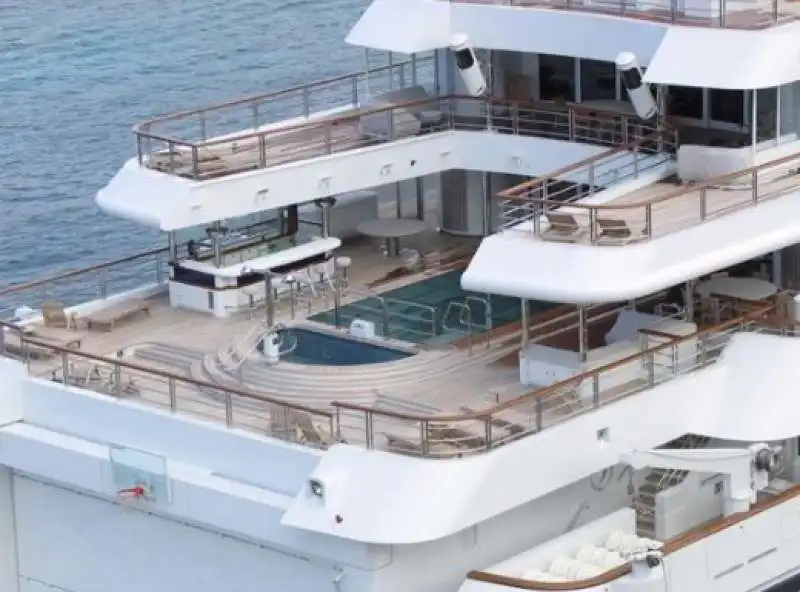 lo yacht octopus di paul allen 2