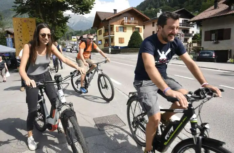 matteo salvini con francesca verdini a pinzolo 6