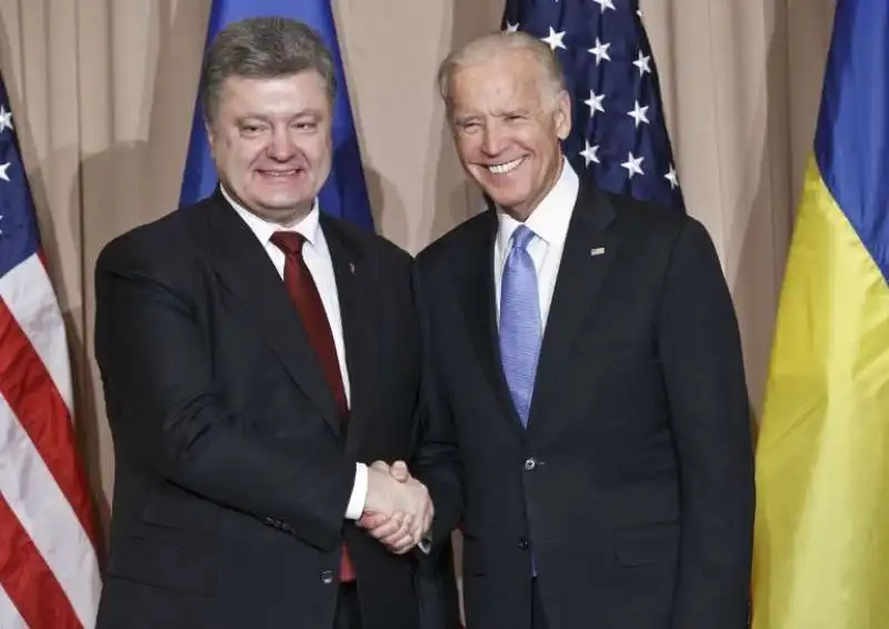 petro poroshenko con joe biden