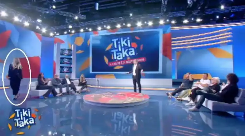 wanda lascia lo studio di tiki taka