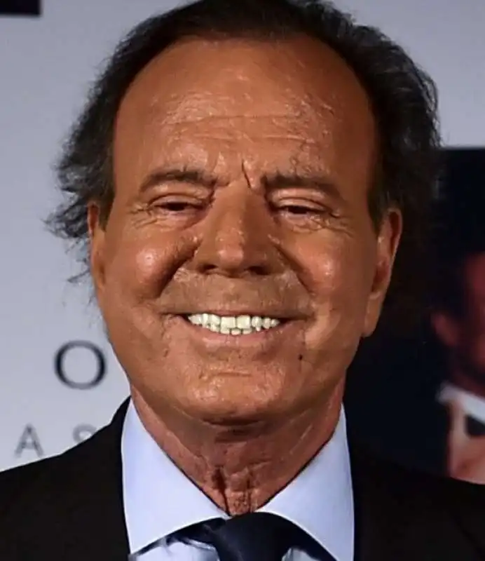 JULIO IGLESIAS