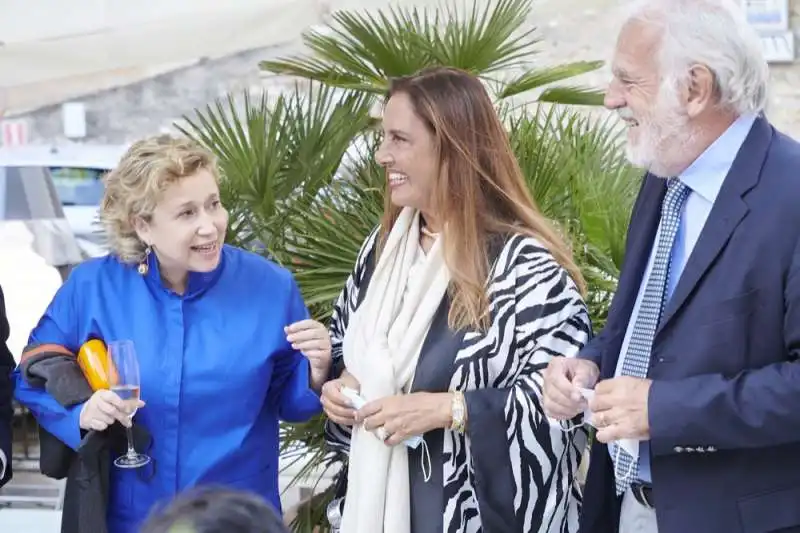 maria teresa venturini fendi e gaia moncada di paterno e lorenzo tonelli