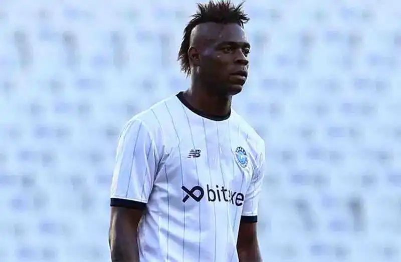 balotelli adana demirspor 3