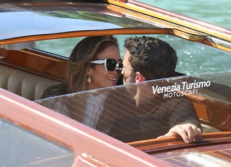 ben affleck e jennifer lopez a venezia  1