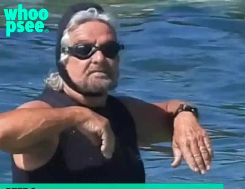 beppe grillo al mare in sardegna 10