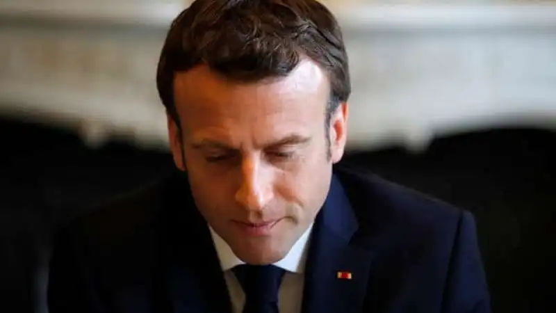 emmanuel macron 4