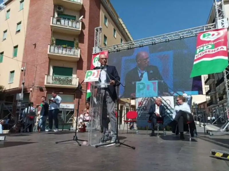 ENRICO LETTA A COSENZA