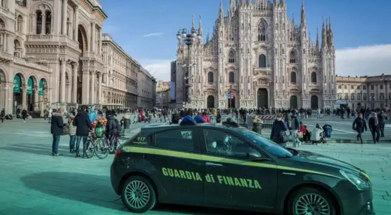 GUARDIA DI FINANZA MILANO