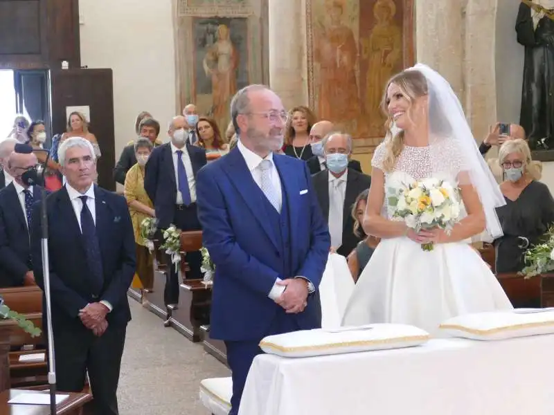 il matrimonio di ferdinando adornato   in prima fila pierferdinando casini