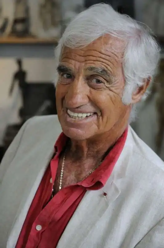 jean paul belmondo al museo del padre scultore, museum paul belmondo, a boulogne billancourt nel 2010.