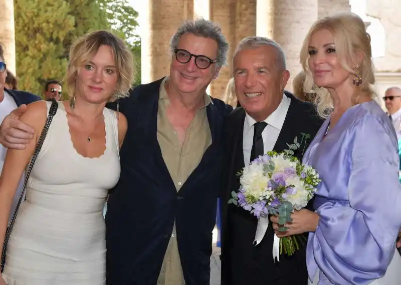 julia e massimo riccioli con gli sposi igles corelli e la moglie helga  foto di bacco