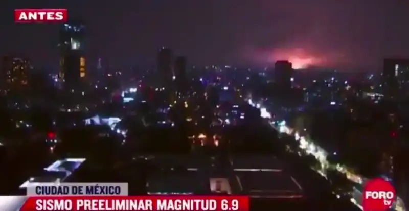 le luci blu durante il terremoto in messico 5