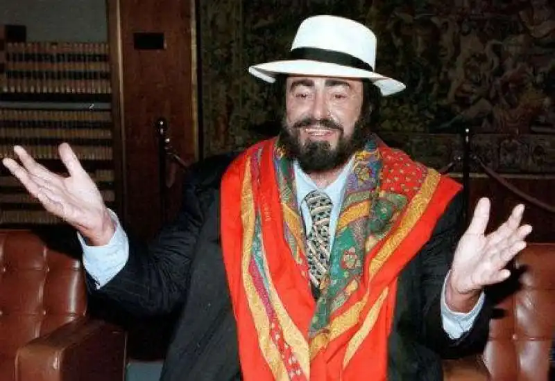 luciano pavarotti 9