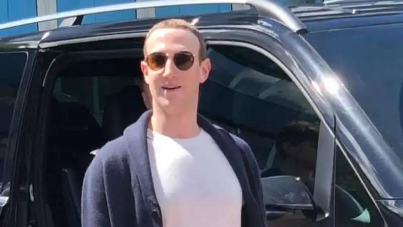 mark zuckerberg arriva ad agordo 