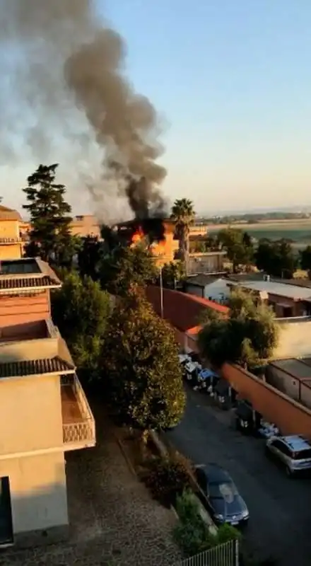 Palazzina crollata a Torre Angela a Roma