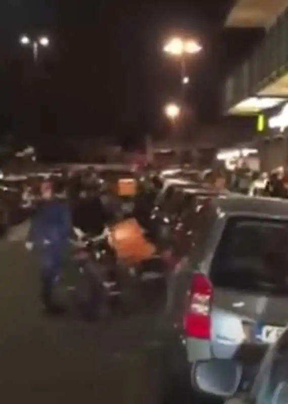 rider pestato a napoli 2