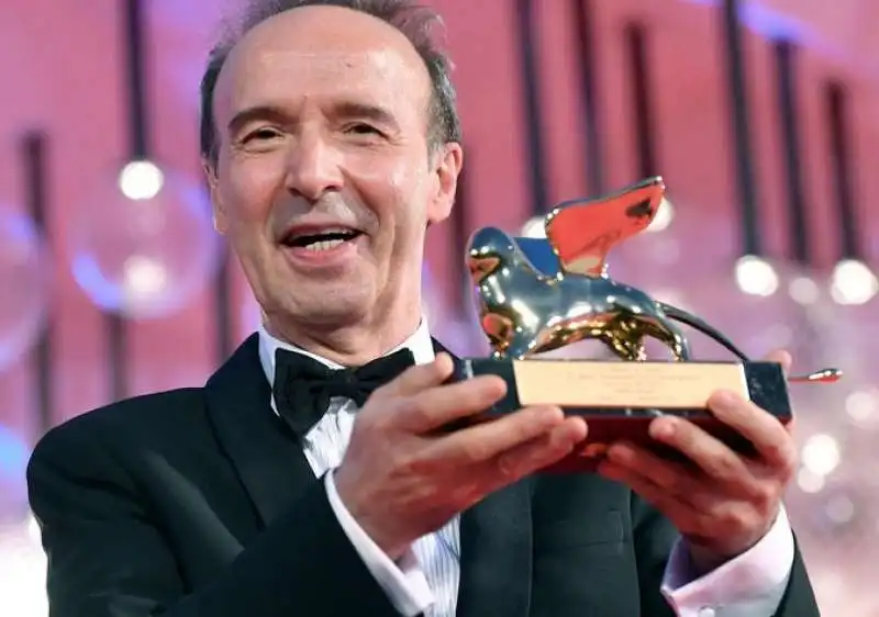 roberto benigni 9