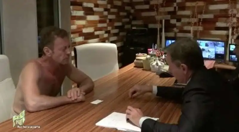 rocco siffredi vittima di scherzi a parte 10