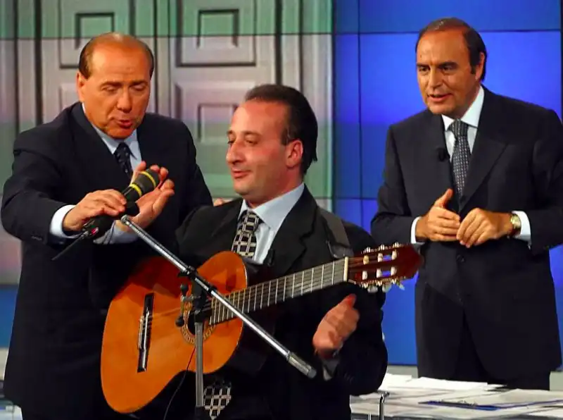 silvio berlusconi e mariano apicella da bruno vespa