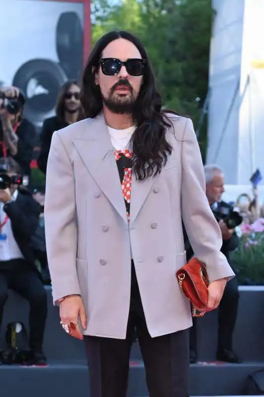 alessandro michele   red carpet don't worry darling   venezia 2022