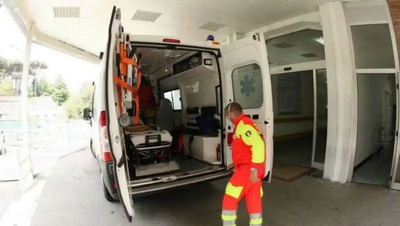 AMBULANZA OSPEDALE