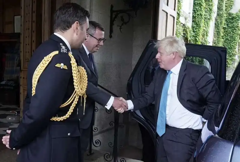 boris johnson a balmoral 