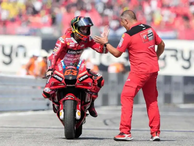 francesco bagnaia vince al gp di misano   9