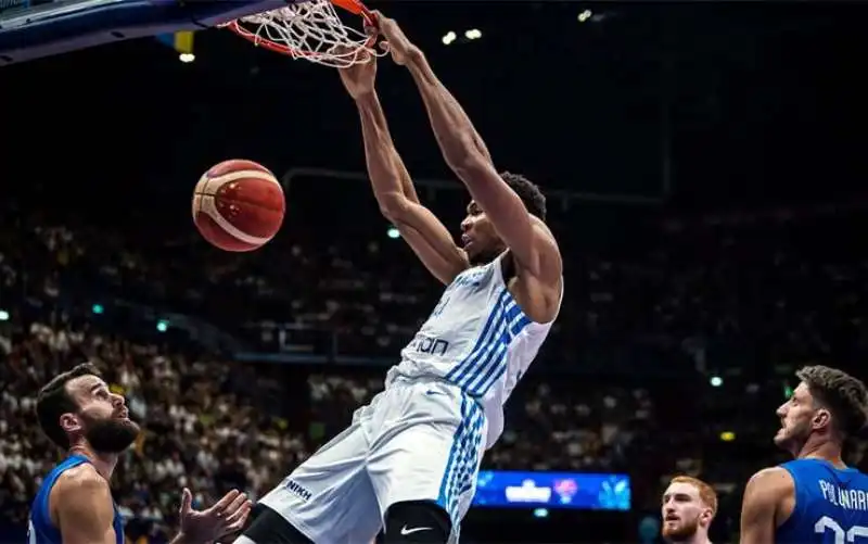 giannis antetokounmpo italia grecia 