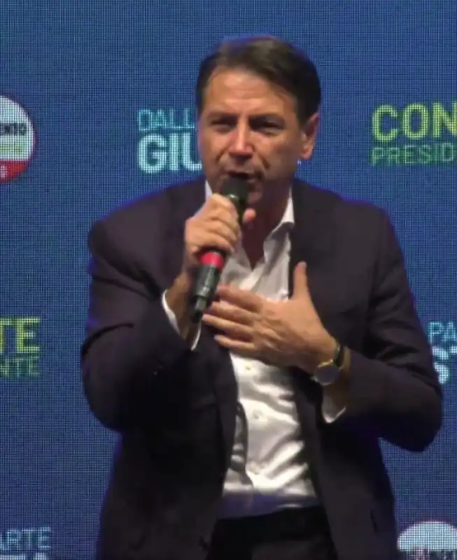 giuseppe conte chiusura campagna elettorale m5s 6