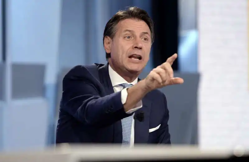 GIUSEPPE CONTE - MEZZORA IN PIU 