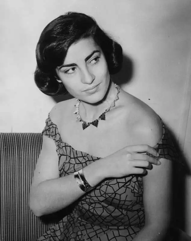 irene papas 6