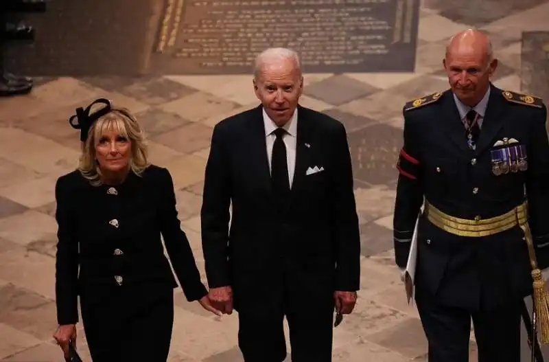 joe biden al funerale della regina elisabetta 8