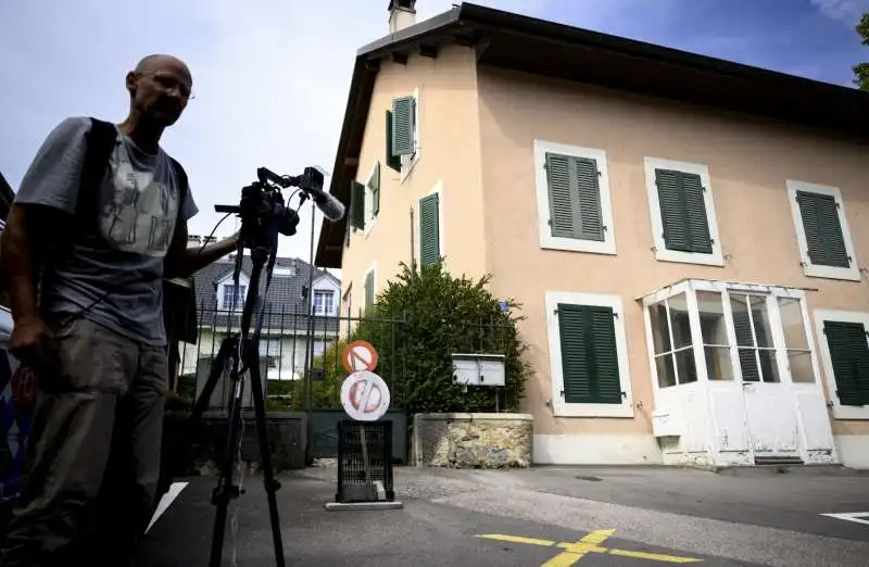 LA CASA DI JEAN LUC GODARD A ROLLE, IN SVIZZERA