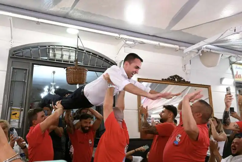 la dirty dancing di luigi di maio   3