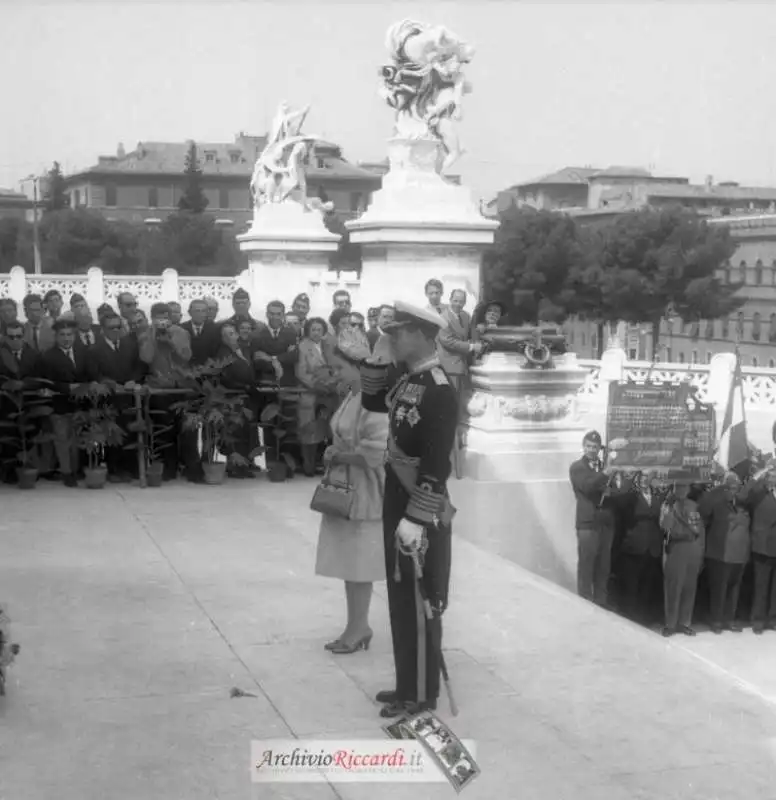 le quattro visite della regina elisabetta ii a roma 37