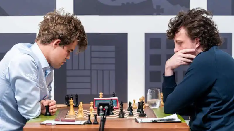 magnus carlsen hans niemann 3