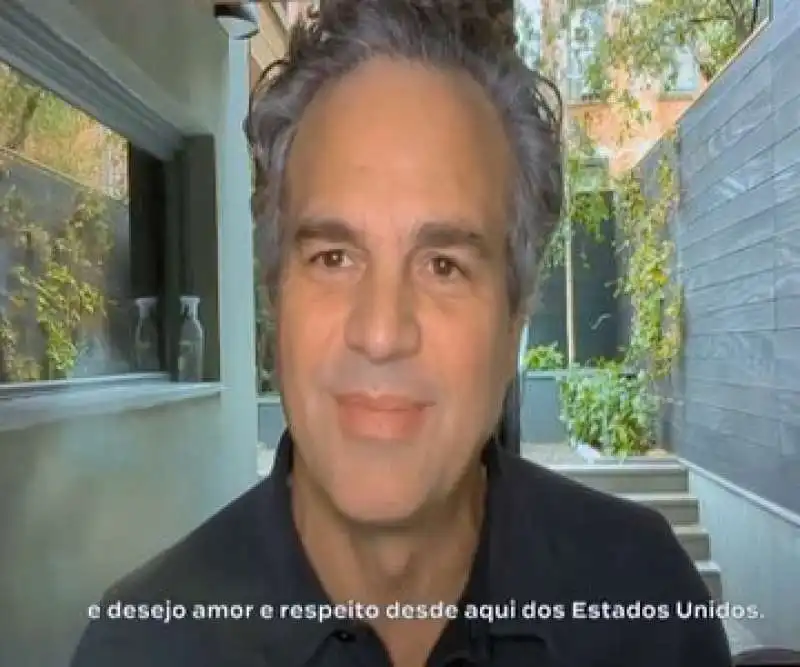 mark ruffalo al comizio di lula2