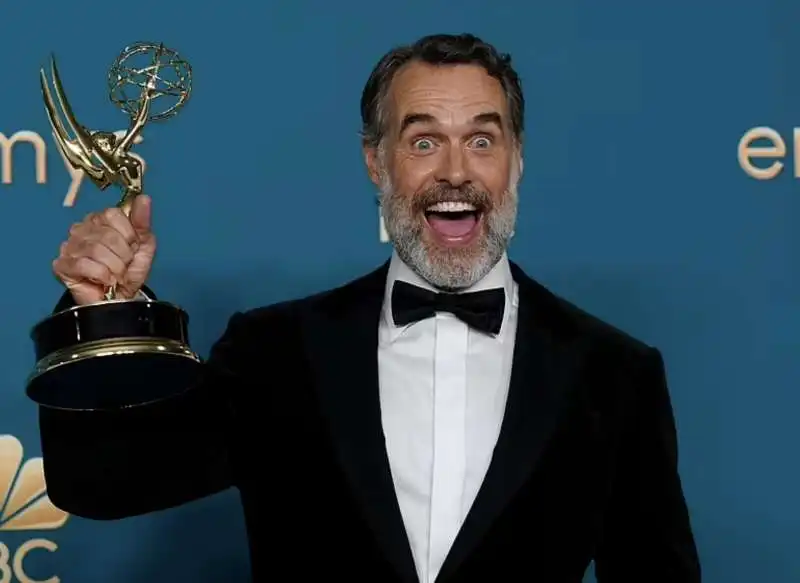 murray bartlett   emmy 2022