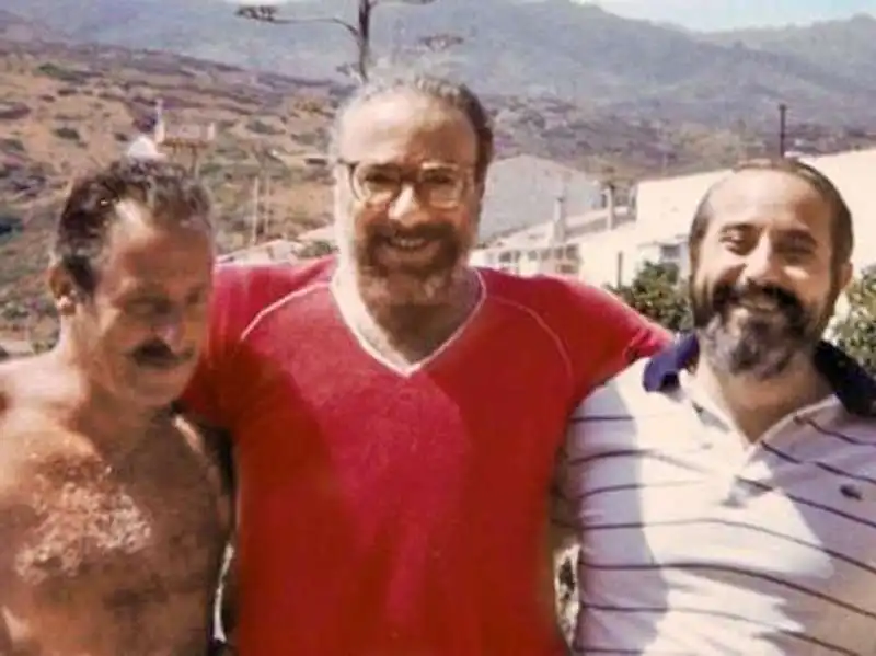 paolo borsellino, claudio lo curto e giovanni falcone all asinara nel 1985