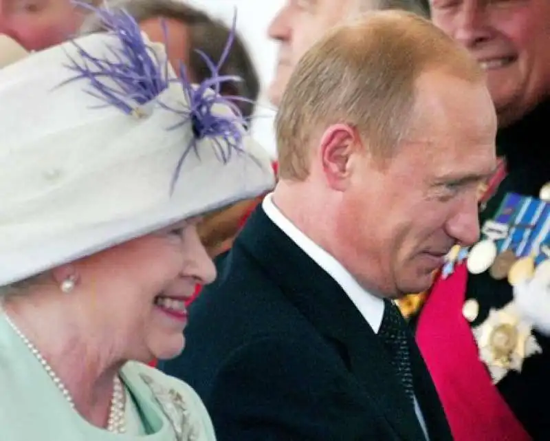 putin regina elisabetta