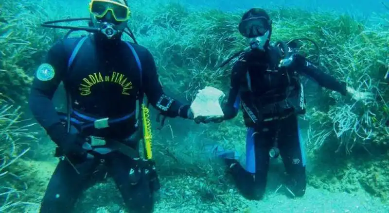 resti della villa imperiale ritrovati a ponza 2