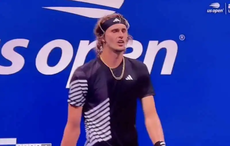 alexander zverev caccia un tifoso nazista   1