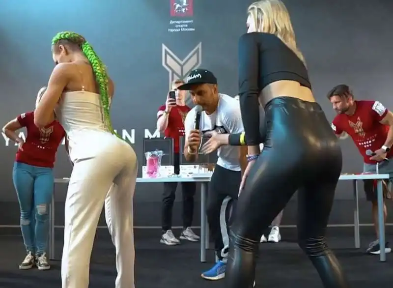 booty slap   3